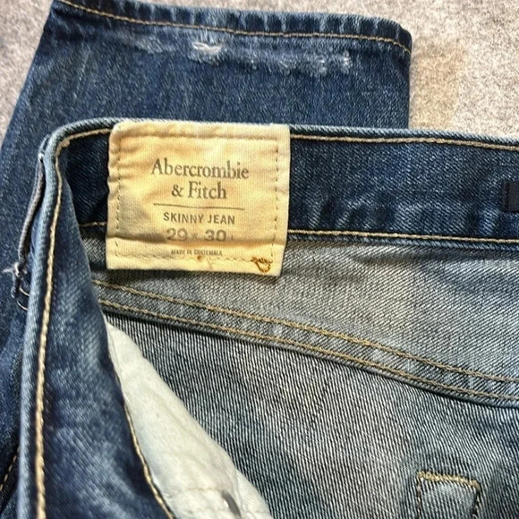 Abercrombie & Fitch Skinny Jean,  Size 29. - Picture 11 of 12